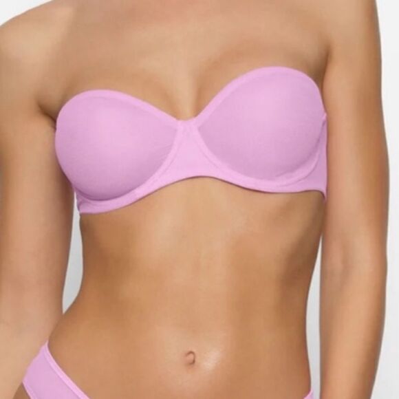SKIMS NWT Ultra Fine Mesh Strapless Bra Pink Sheer Sexy Romantic Lingerie Bra - Picture 4 of 8